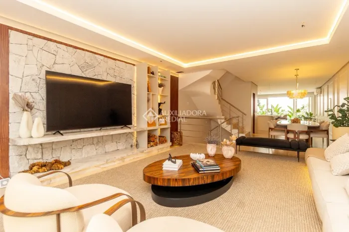 Casa de Alto Padrão no Chácara das Pedras | 281m² | 3 suítes | 4 vagas