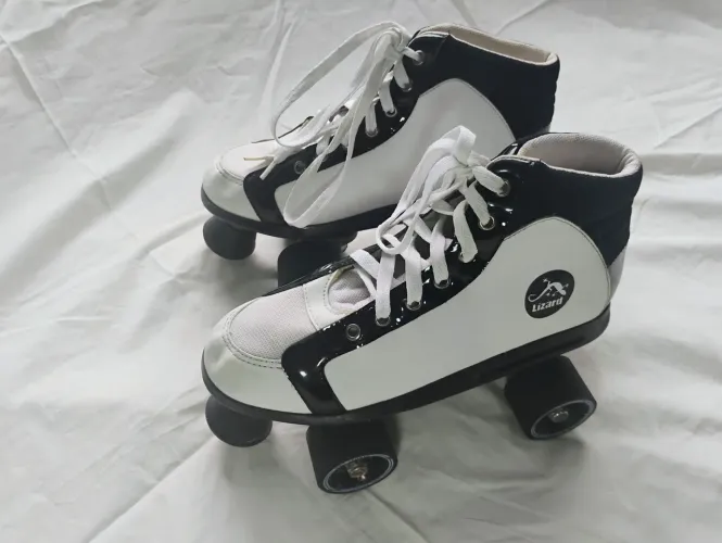 patins quad lizard branco e preto anos 70