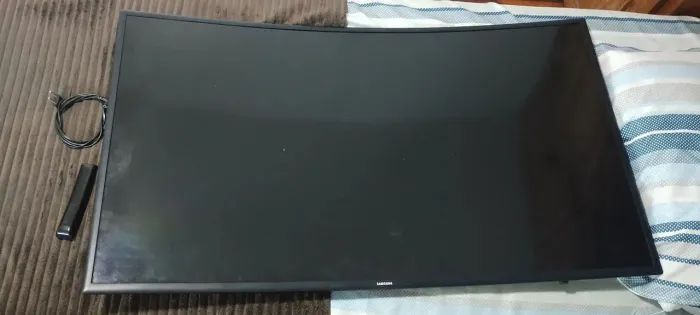Vendo TV Curvada Samsung 49 Polegadas