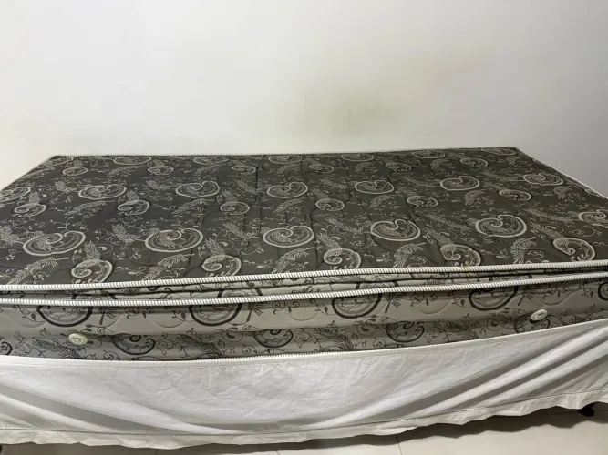 Cama solteirão