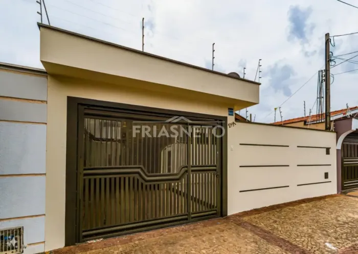 Casa à venda no bairro Vila Independência
