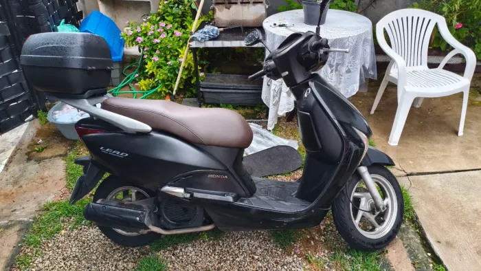 Moto muito conservada, pegar e andar, sem nada pra fazer.