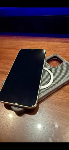 iPhone 11 Branco 128GB - Excelente Estado!