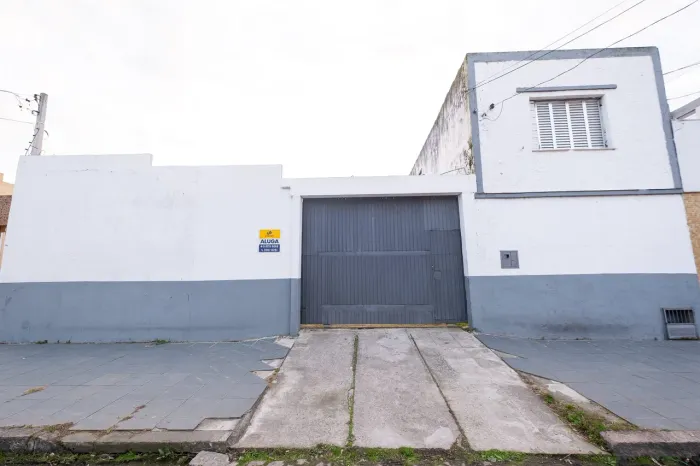 Terreno para locação com estrutura completa para estacionamento, moradia e poço artesiano