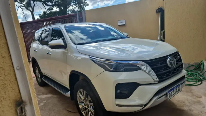 Toyota Hilux SW4 SRX 4X4 2.8 TDI 16V Dies. Aut. 2021