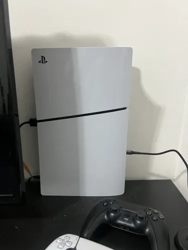 Play station 5 slim NOVO 2 controles