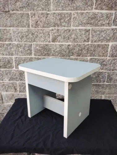 Banquinho - Cadeirinha - Feito em MDF - Fabricação Própria