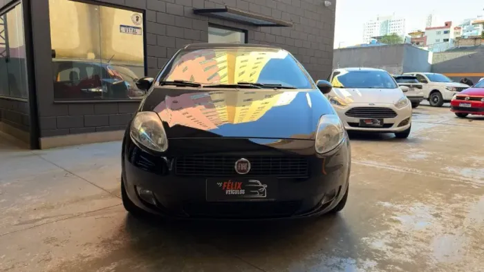 Fiat Punto Attractive 1.4 Fire Flex 8V 5P 2012
