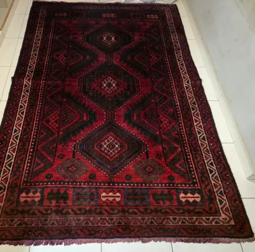 Tapete persa genuíno usado em bom estado, iraniano oportunidade única.