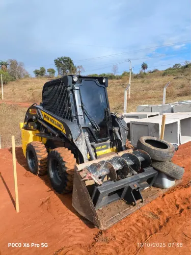 MINICARREGADEIRA NEW HOLLAND L318 - 2023