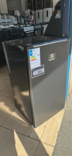 Frigobar 90L preto 