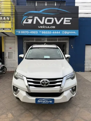 Toyota Hilux SW4 SRX 4X4 2.8 TDI 16V Dies. Aut. 2019