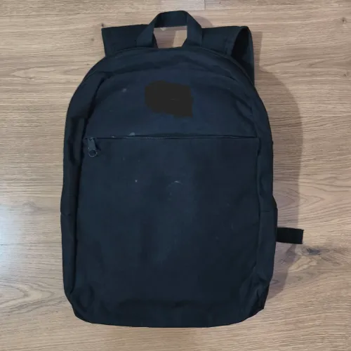 Mochila Preta em Perfeito Estado