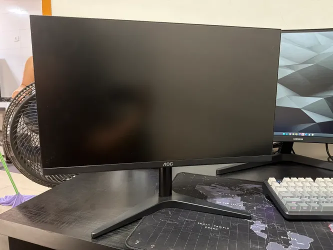 AOC Monitor 24' 75hz