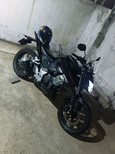 Vendo cb Twister 300 2024