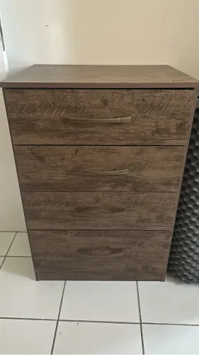 Cômoda 4 Gavetas