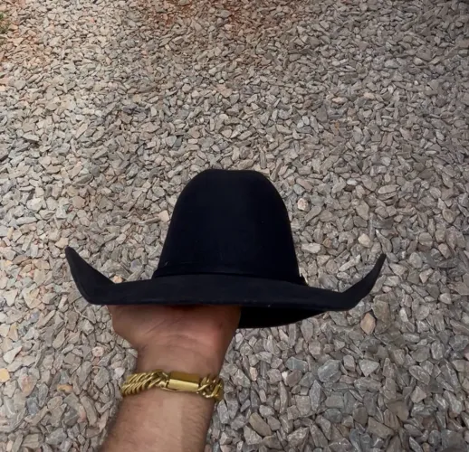 Vendo chapéu da pralana