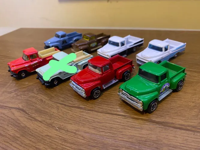 Lote com 7 Caminhonetes Matchbox 1:64 Loose Novo
