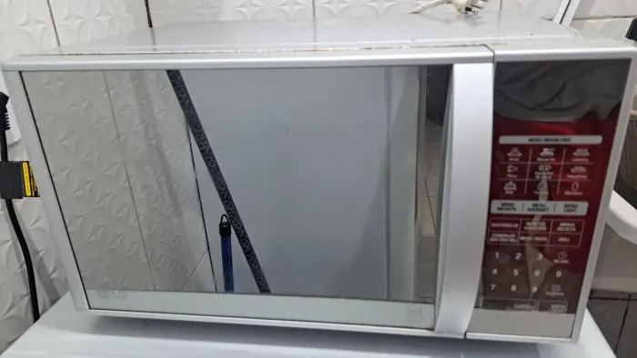 Micro-ondas da LG com defeito