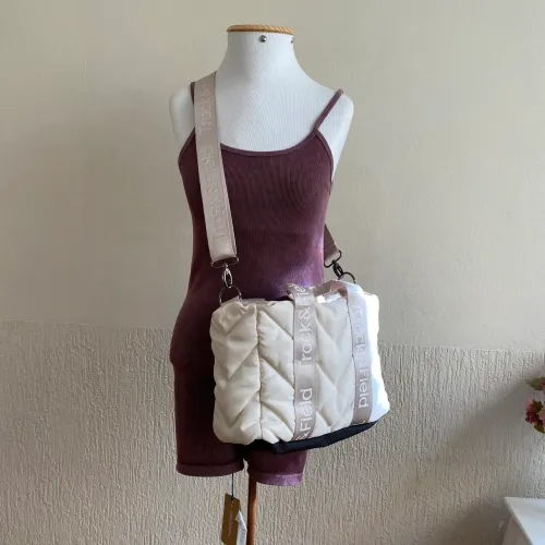 Bolsa puffer matelassê mini track & field cor tofu