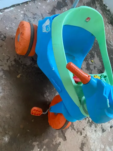 Moto infantil - R$ 150,09