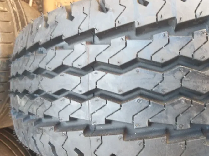 Pneu 195 70 15 Goodyear de carga 1 pneu** novo* 