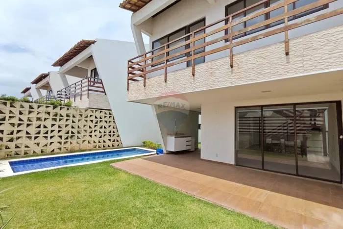 Casa em Serrambi com 5 quartos e 5 suites no Condominio Engenho do Mar em Enseadinha