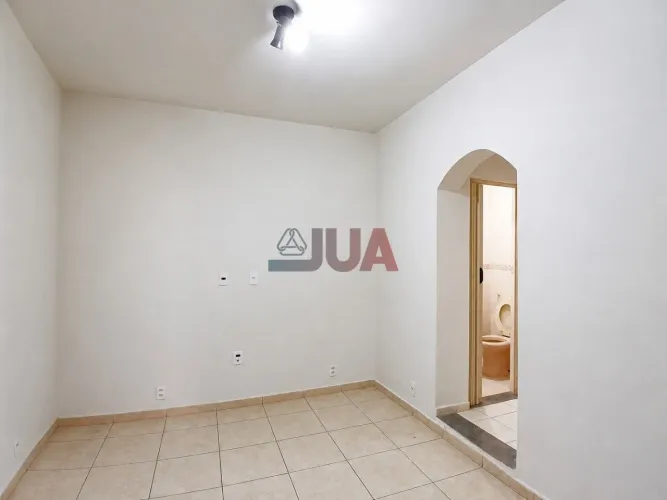 Casa de 2 Quartos com Cozinha Planejada e Área Externa ? Rancho Novo, Nova Iguaçu