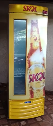 Freezer Vertical Cervejeiro Semi Expositor - Metalfrio