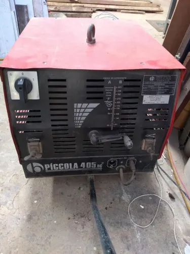 Máquina de solda retificadora