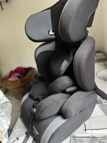 Vendo Cadeira P/ Criança
