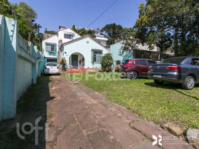 Casa à venda em Vila Assunção com 419 m², 3 quartos, 10 vagas