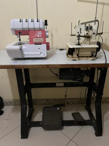 Máquina  galoneira colarete