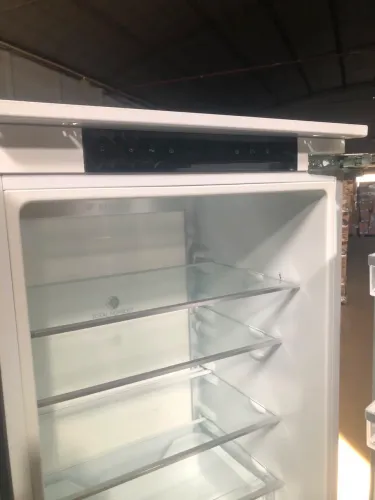 Refrigerador para embutir Elanto Artigiano Combinado 250L Bottom freezer