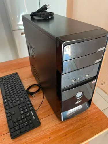 CPU + TECLADO NOVO