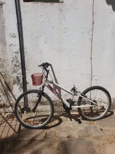 Bicicleta aro 26 caloi