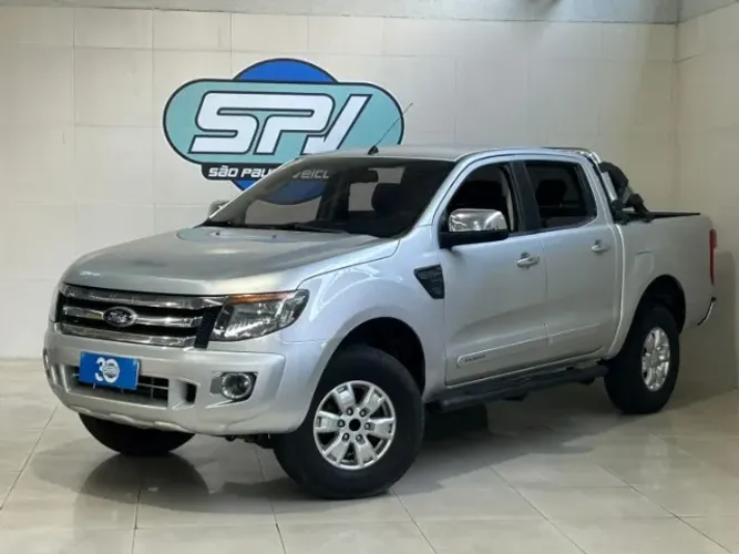 Ford Ranger XLS 2.5 16V 4X2 CD Flex 2015