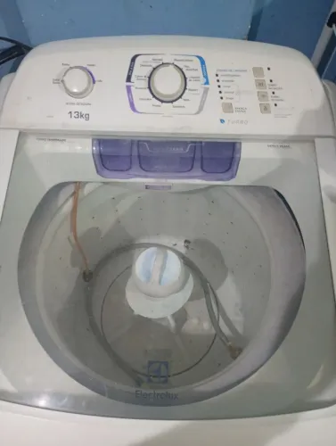 Lavadoura lac 13 com gabinete enferrujado