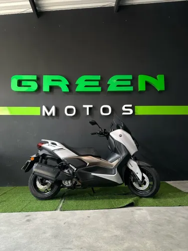 YAMAHA XMAX 250 ( GREEN MOTOS)