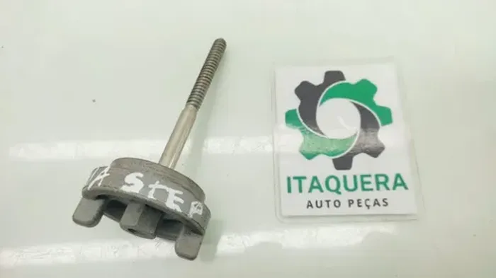 Parafuso Trava Estepe Fiat Mobi Ano 2020 2021