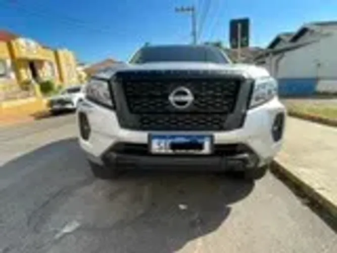 Nissan Frontier XE CD 4X4 2.3 Bi-TB Diesel Aut. 2024
