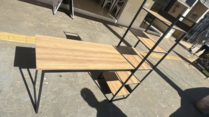 Mesa escrivaninha 