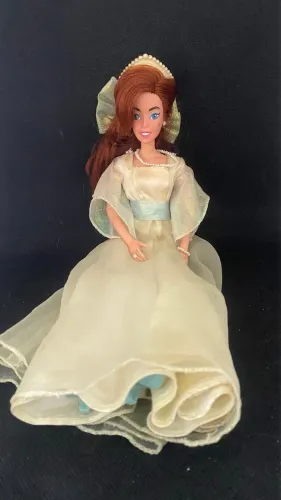 Boneca Anastácia antiga