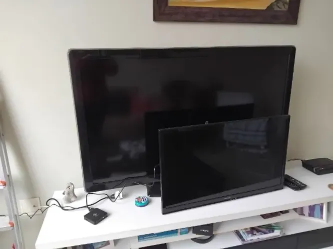 LEIA A DESCRIÇÃO: VENDO TV COM DEFEITO
