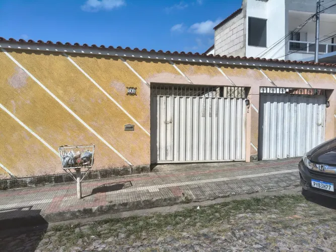 Excelente casa com área