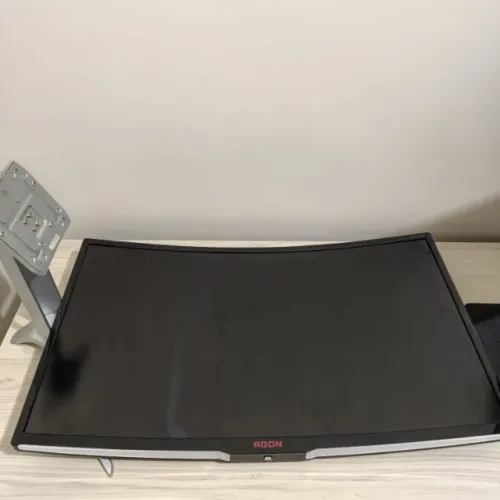 Monitor Gamer AOC Agon 32" Curvo Full HD - Tela Quebrada
