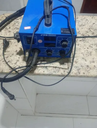 Máquina dê trabalho para celular