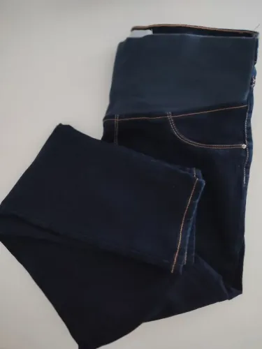 Calça jeans gestante tamanho 44 praticamente nova