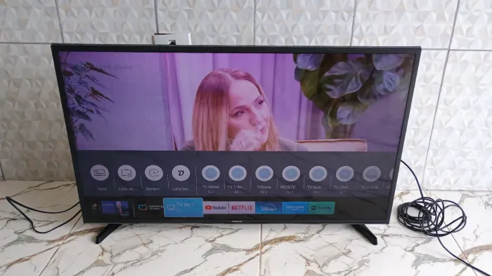 Tv Samsung 43 polegadas smart tv plus 4k completa