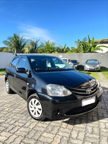 Toyota Etios XS 1.3 Flex 16V 5P Mec. 2013